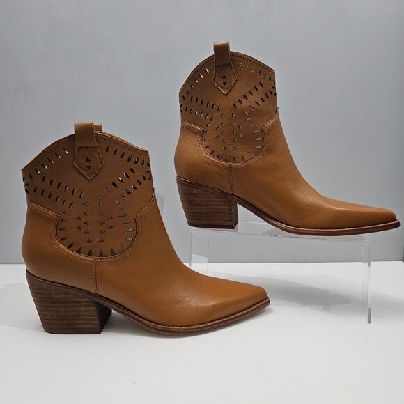 NEW Marc Fisher LTD Elyma Ankle Boot Womens 10 Tan Leather Western Pointed Toe - Picture 3 of 13